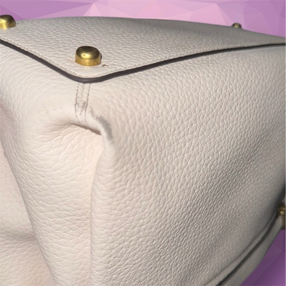 COACH Shay Shoulder Bag color chalk - Picture 10 of 16